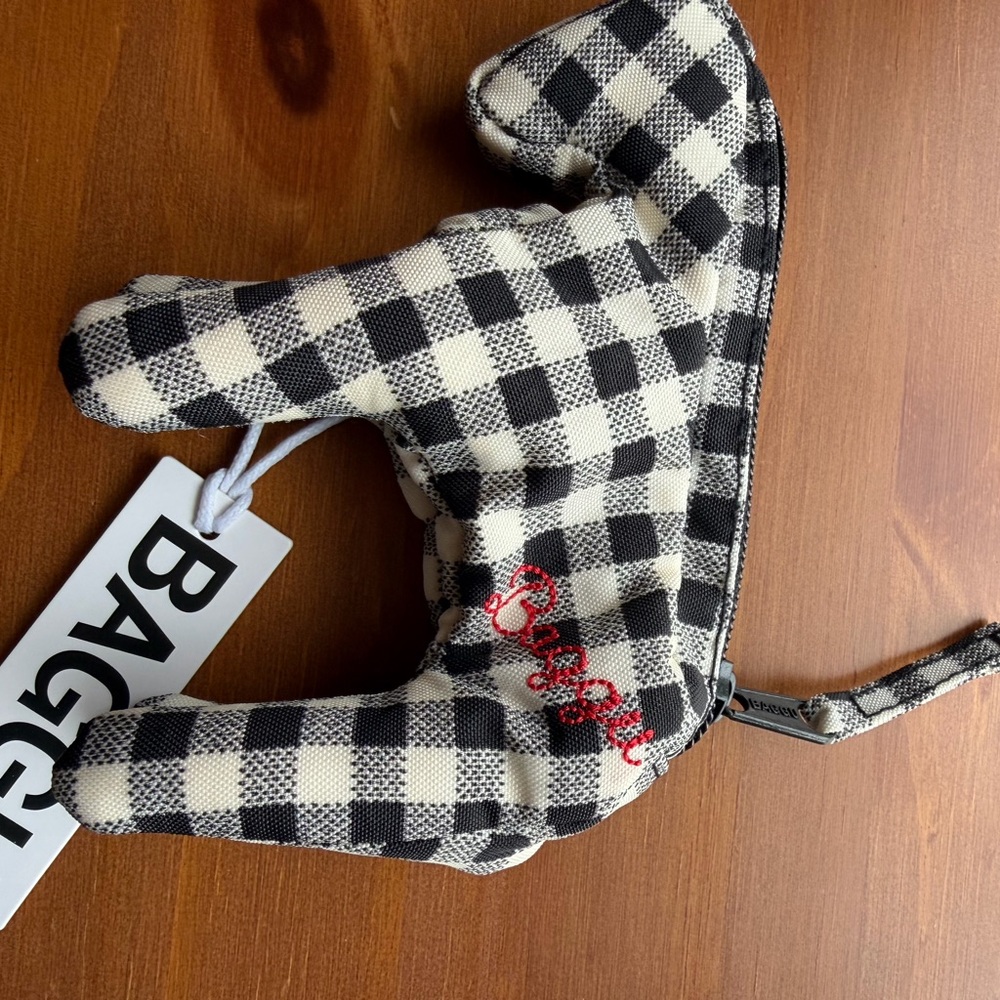 BAGGU Black and White gingham horse Keychain/pouch - Picture 2 of 5